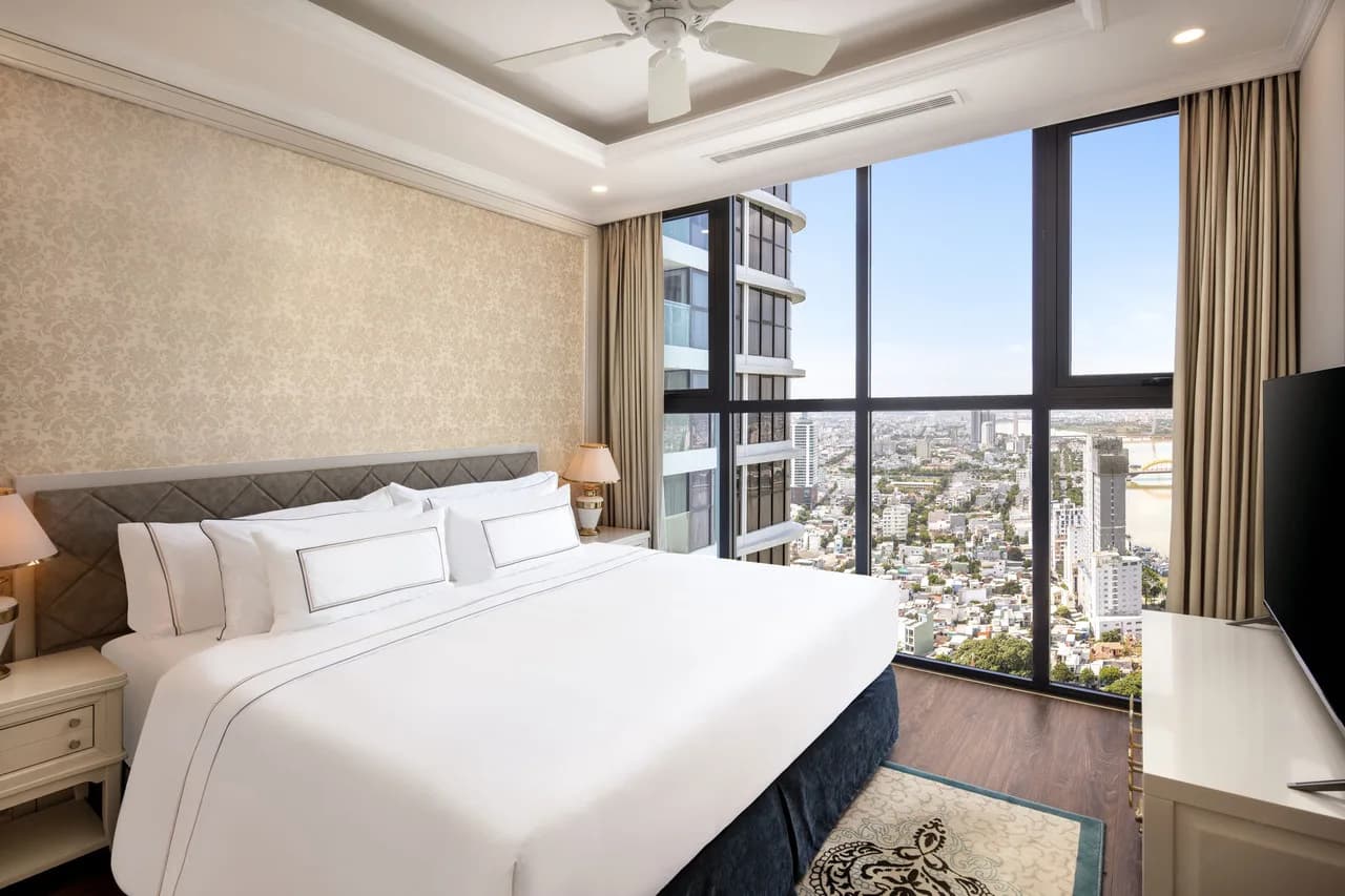 Deluxe – Hướng thành phố