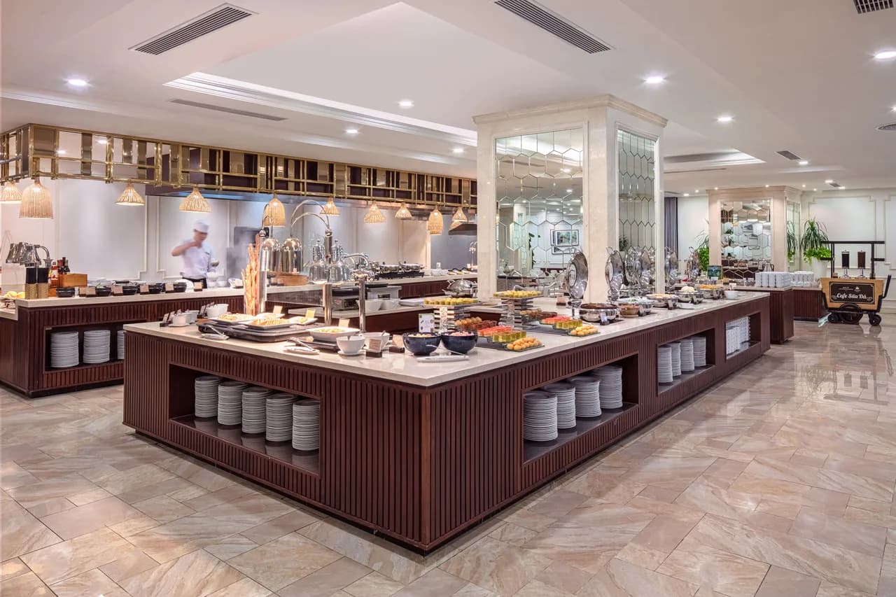 Nhà hàng buffet quốc tế