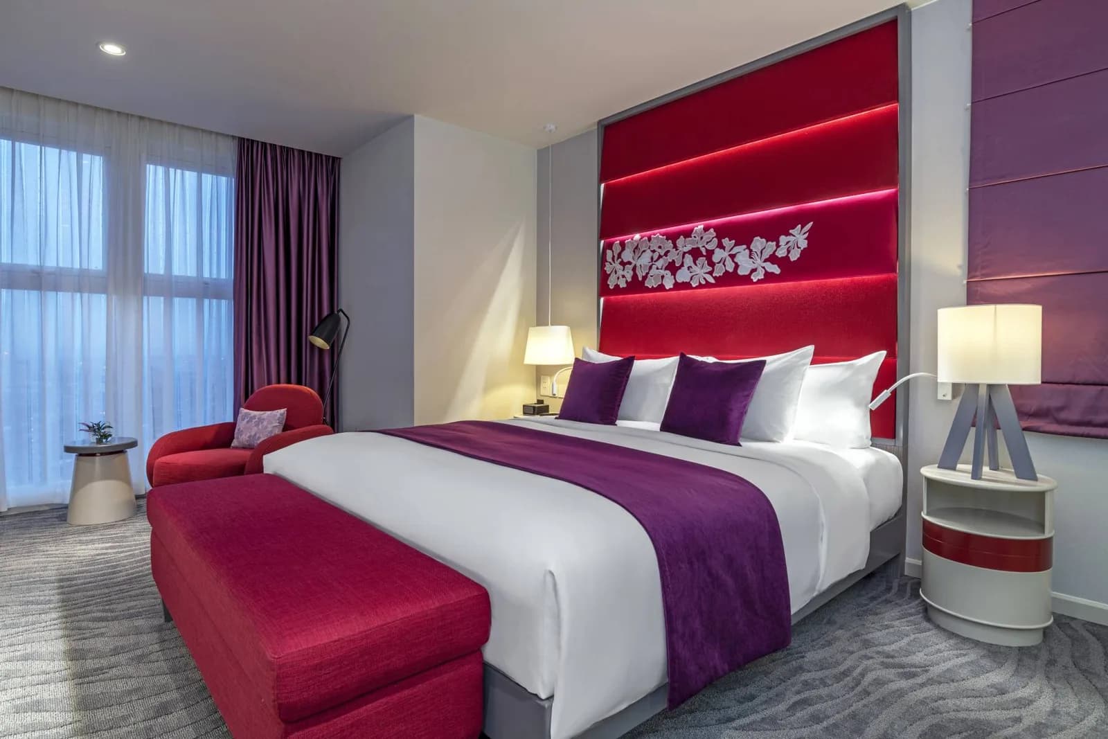 Honeymoon Deluxe Suite