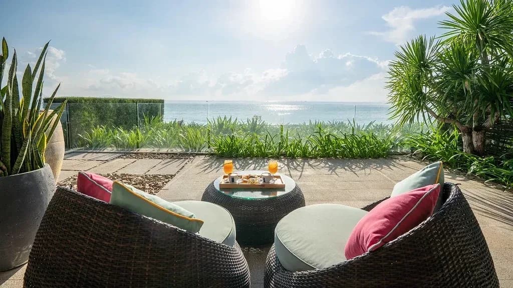 Trốn nắng đôi lứa