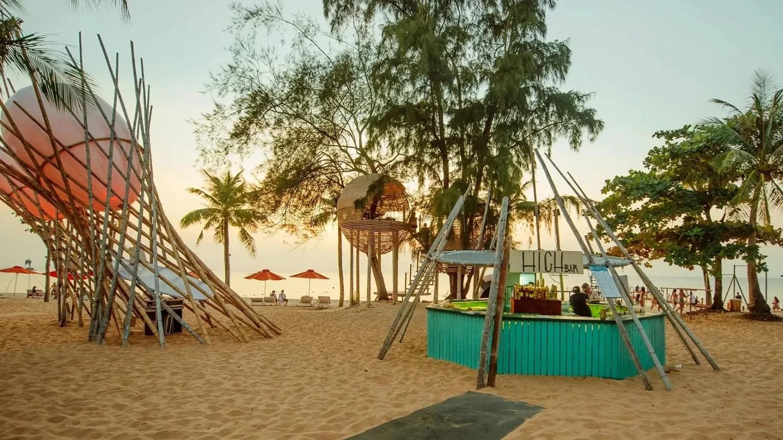 Sunset Beach Club & High Bar