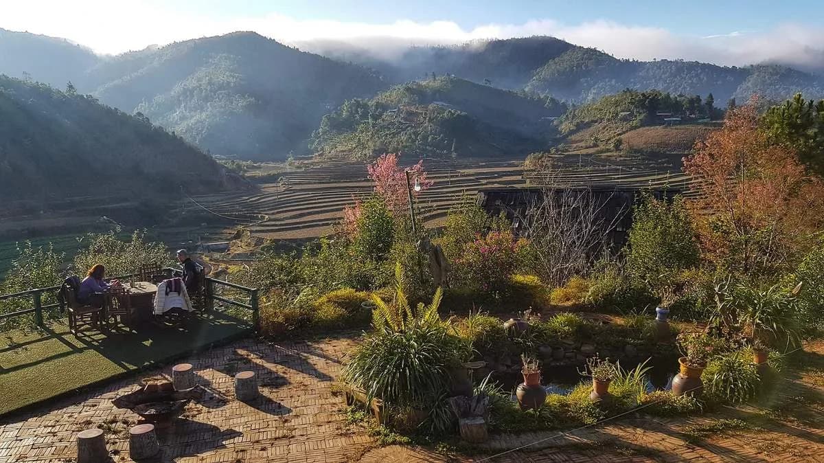 Bữa tối bên hiên & lửa trại