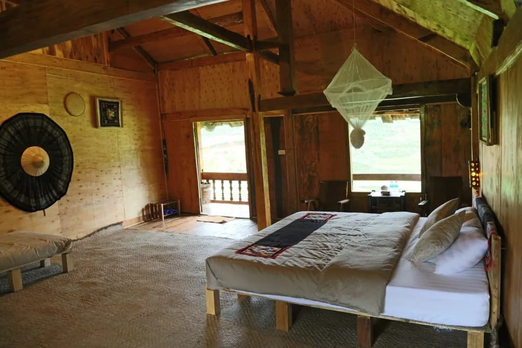 Bungalow Gia Đình Nhà Sàn