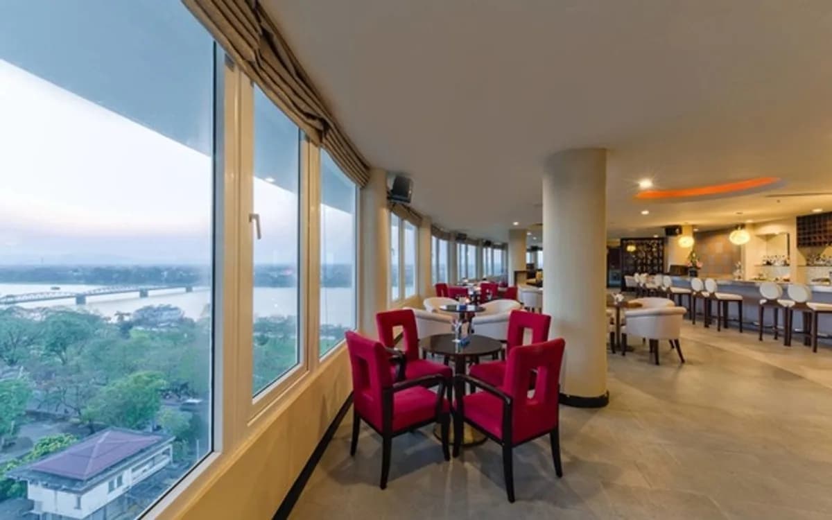 Gia Hội Bar tầng 11