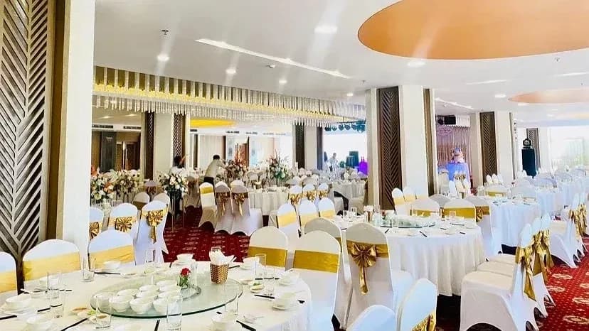 Không gian tiệc cưới