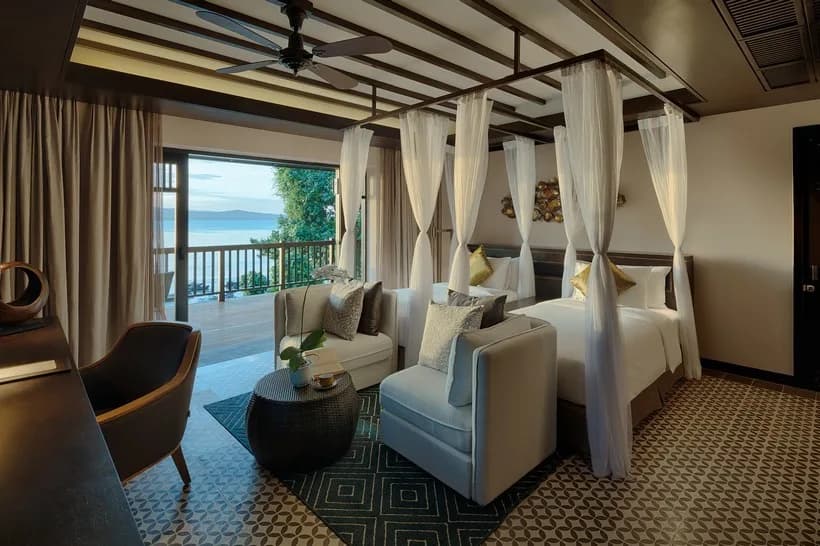 Panoramic Ocean Room