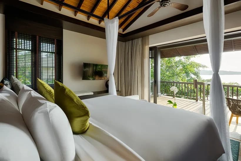 One Bedroom Ocean Suite