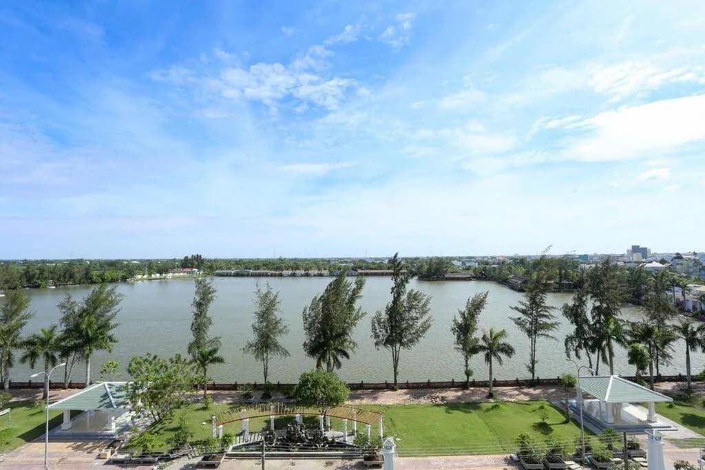 View sông thơ mộng