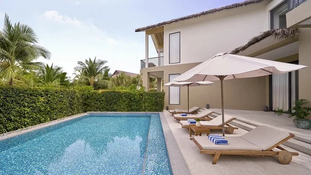 Grand Pool Villa