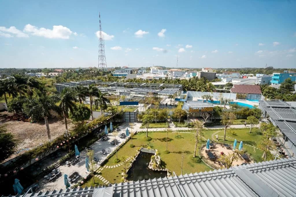 Khuôn viên xanh 15.000 m²