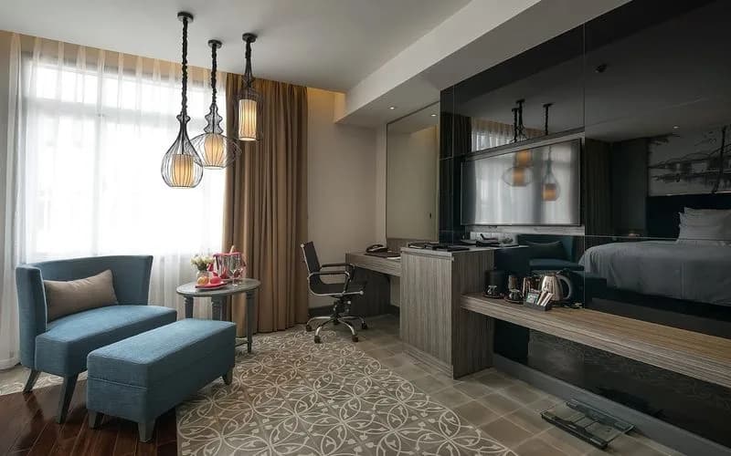 Executive Suite