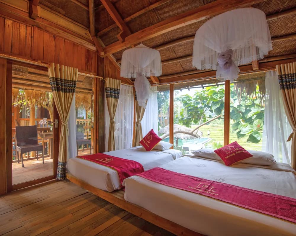 Garden Pool View Treehouse
