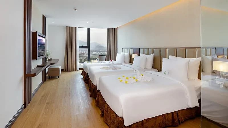 Phòng Deluxe Partial Sea View