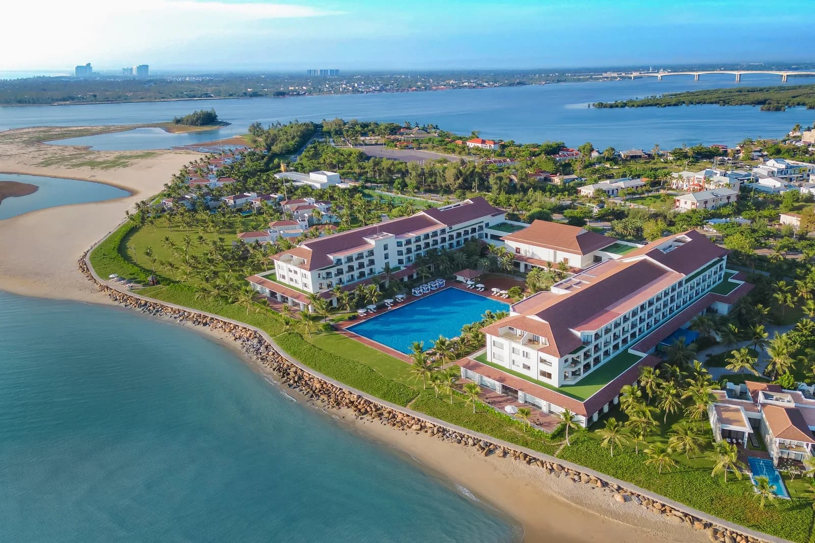 Renaissance Danang Hoi An Resort & Spa
