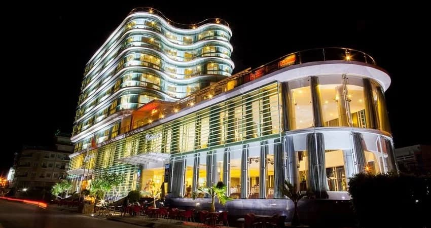 River Hotel Ha Tien 3
