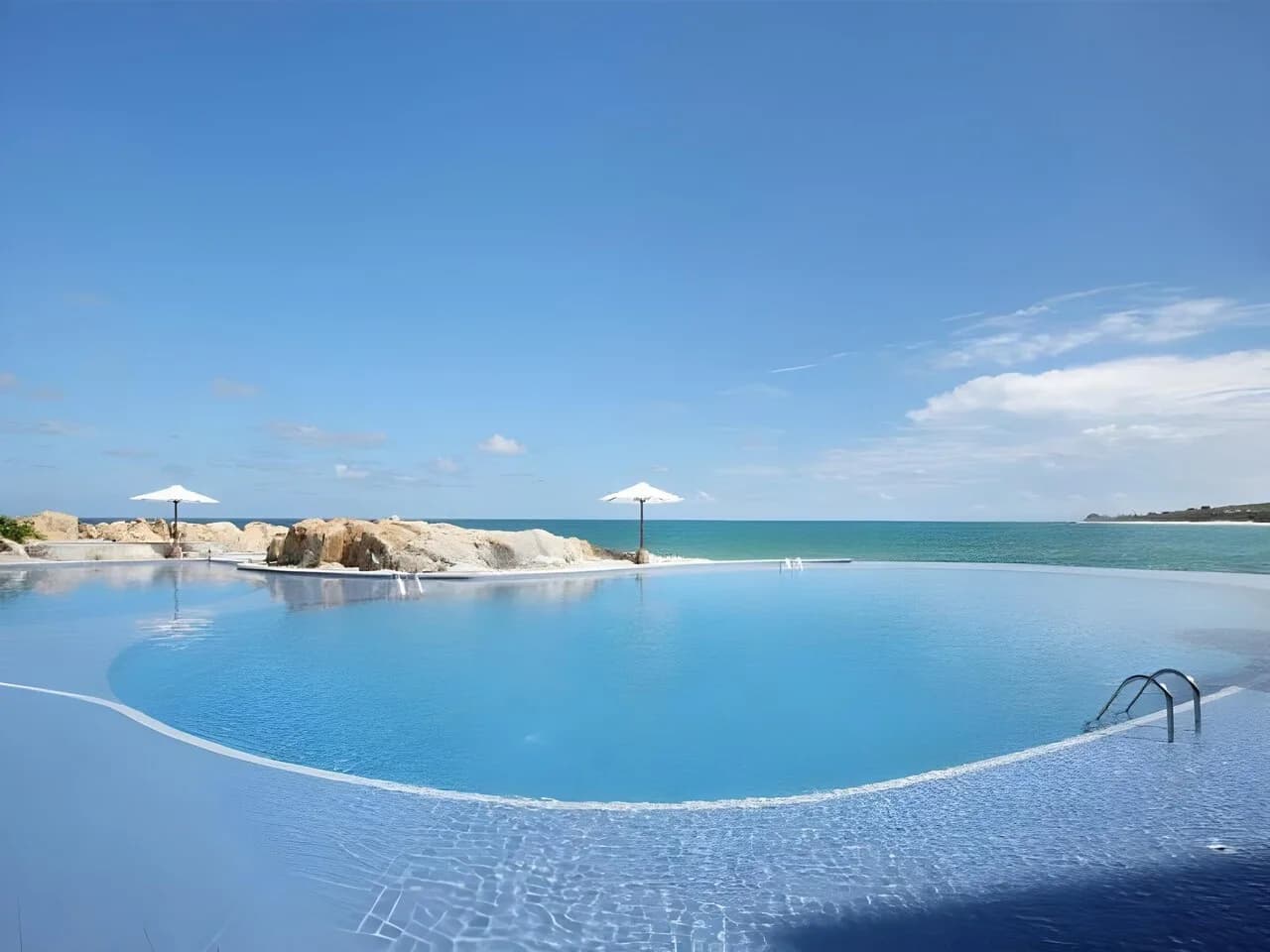 Rock Water Bay Beach Resort & Spa