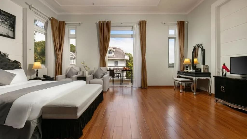 King Suite Mountain View