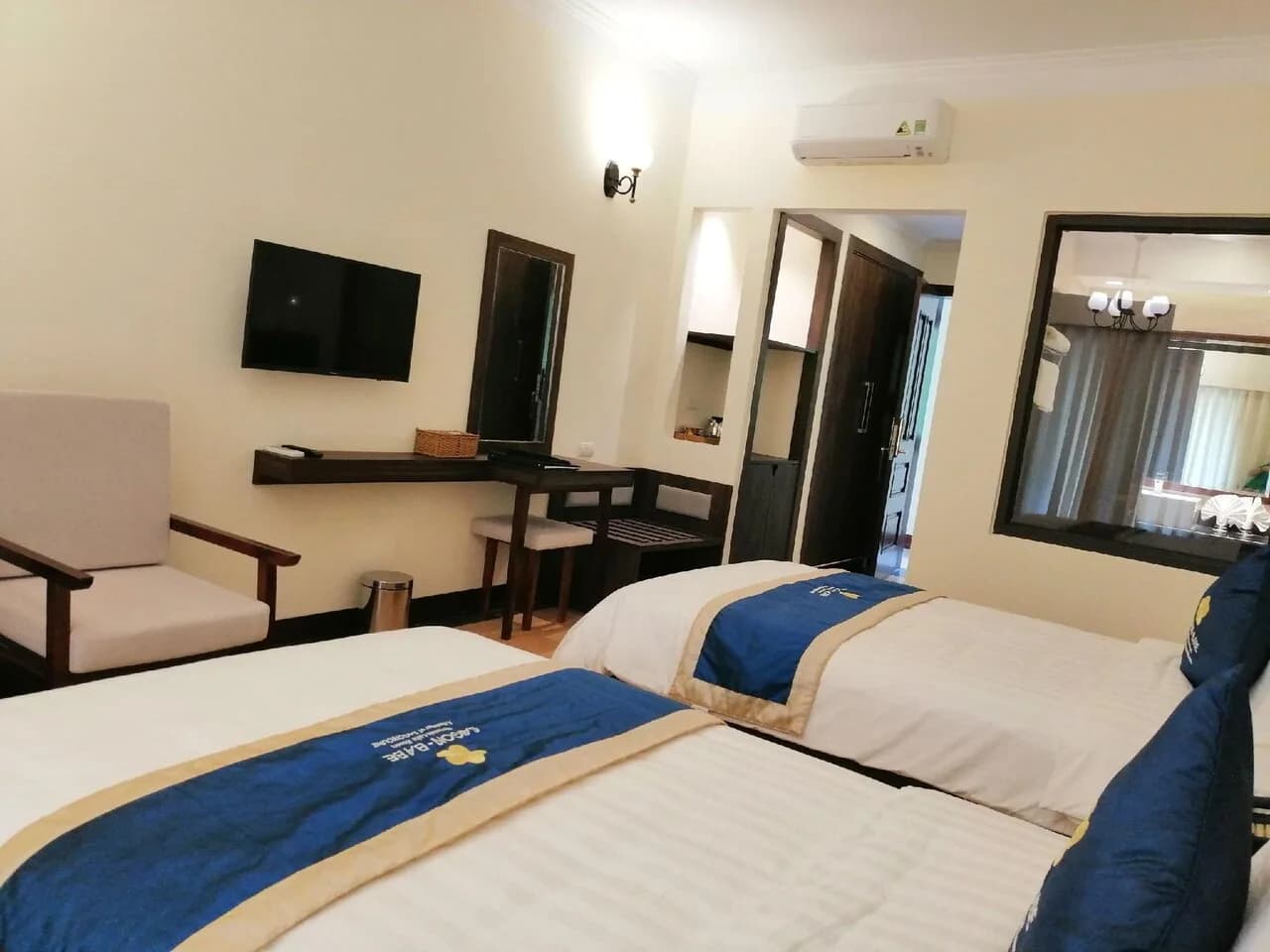 Suite Ban Công Riêng