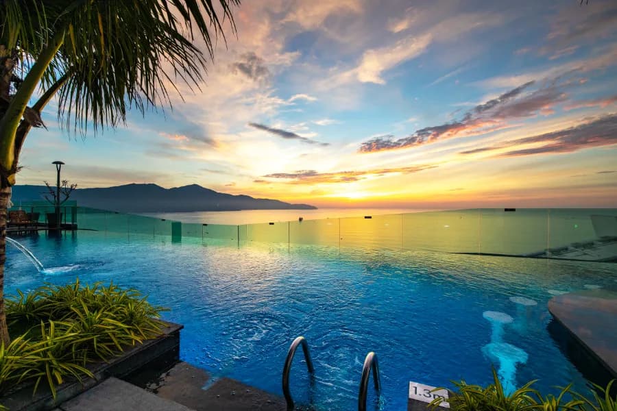 Hồ bơi vô cực tầng 25