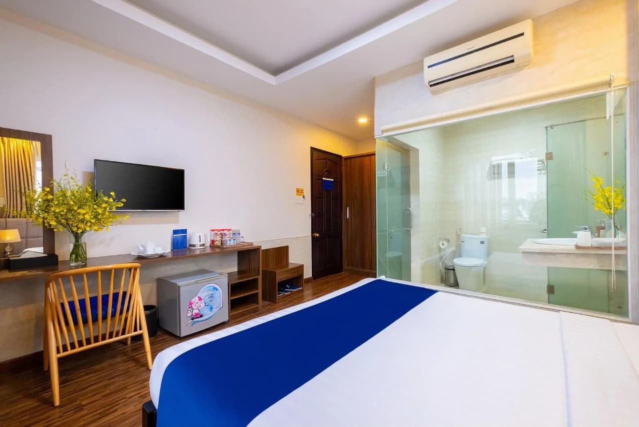 Phòng tắm kính hiện đại