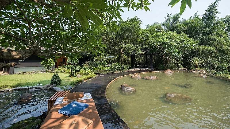 Bể bơi vô cực khoáng nóng