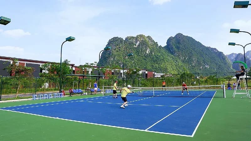 Sân tennis