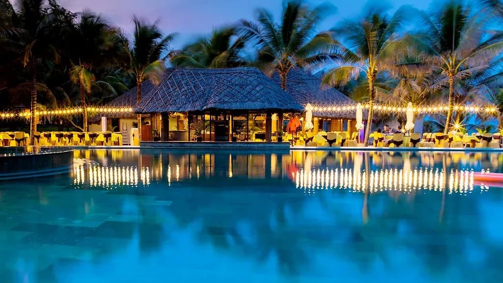 Sea Breeze Pool Bar