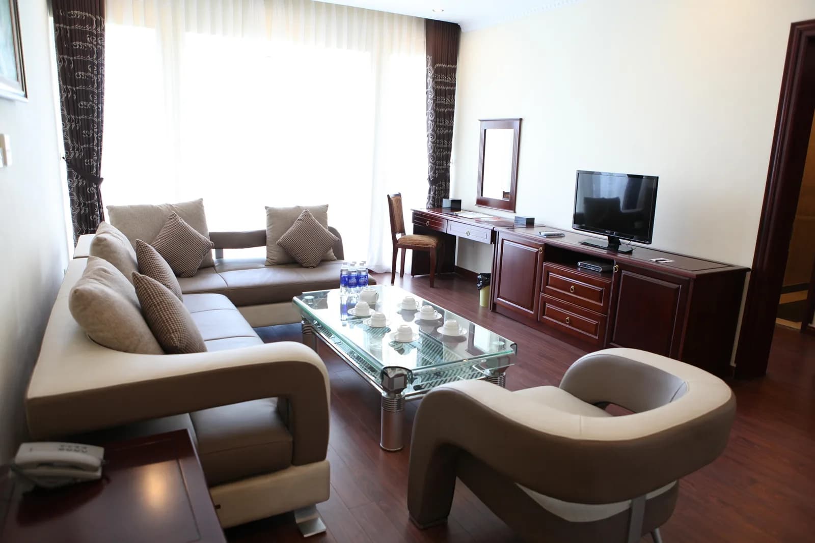 Suite VIP – Sông Hồng