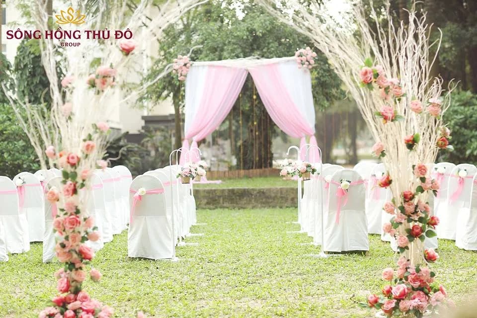 Tiệc cưới & sự kiện bên hồ
