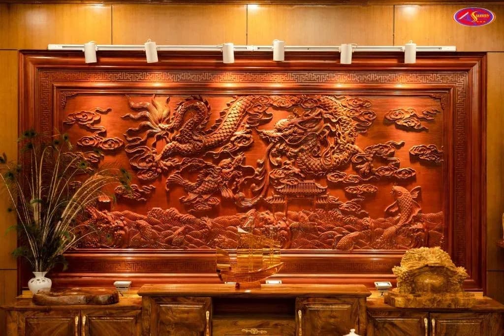 Nội thất gỗ chạm truyền thống