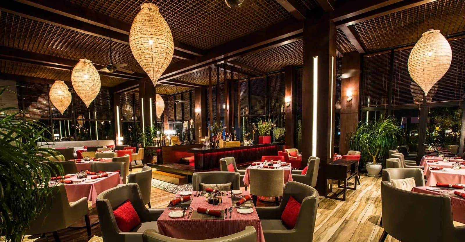 Nhà hàng The Lounge