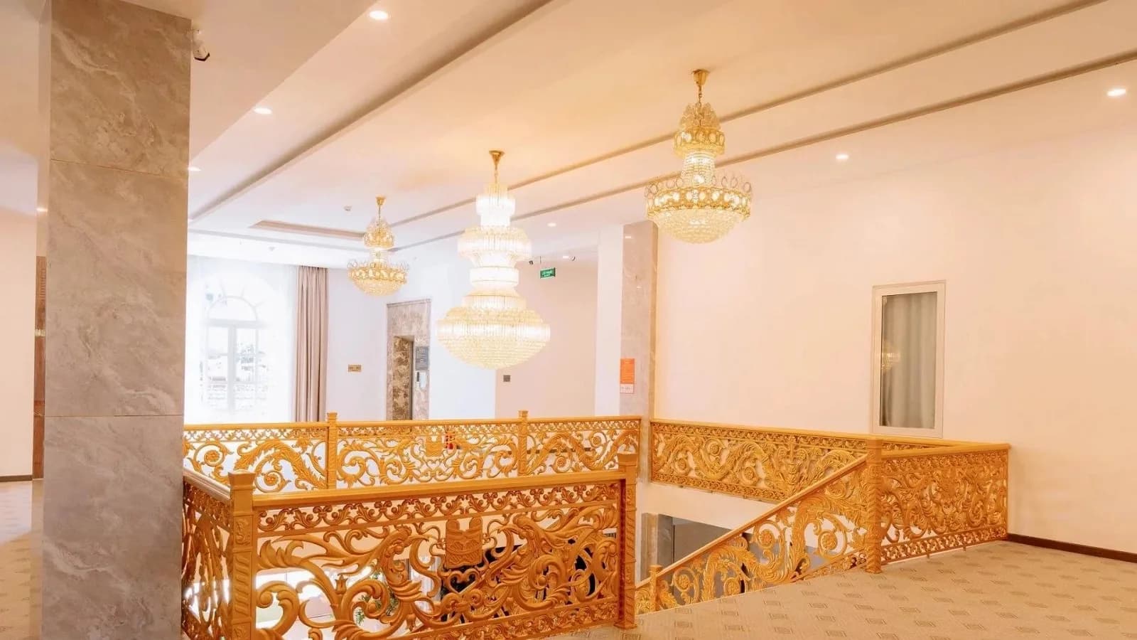 Tam Chau Luxury Hotel