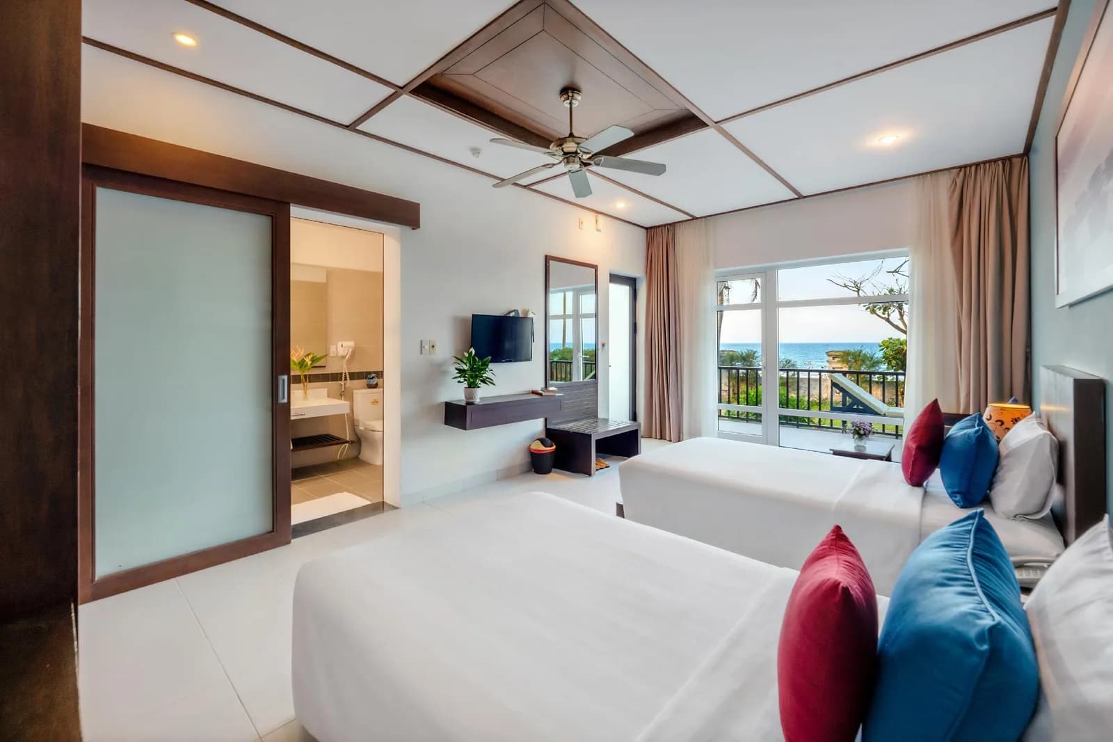 Deluxe Hướng Biển