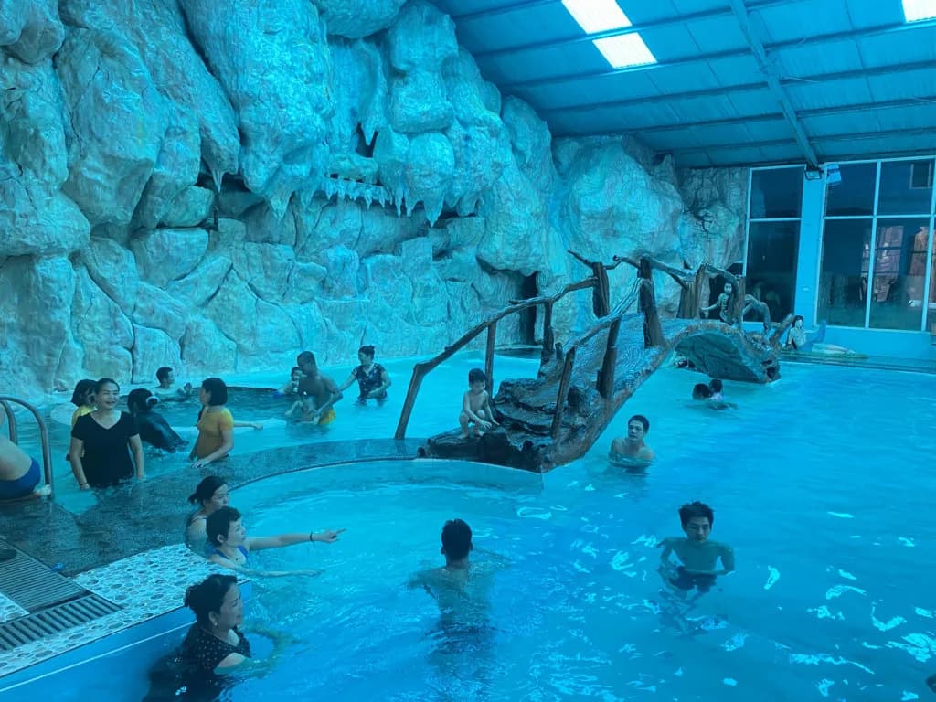 Bể sục & trị liệu khoáng nóng