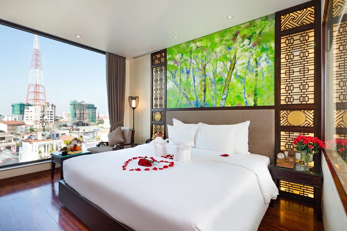 Thanh Lịch Royal Boutique Hotel