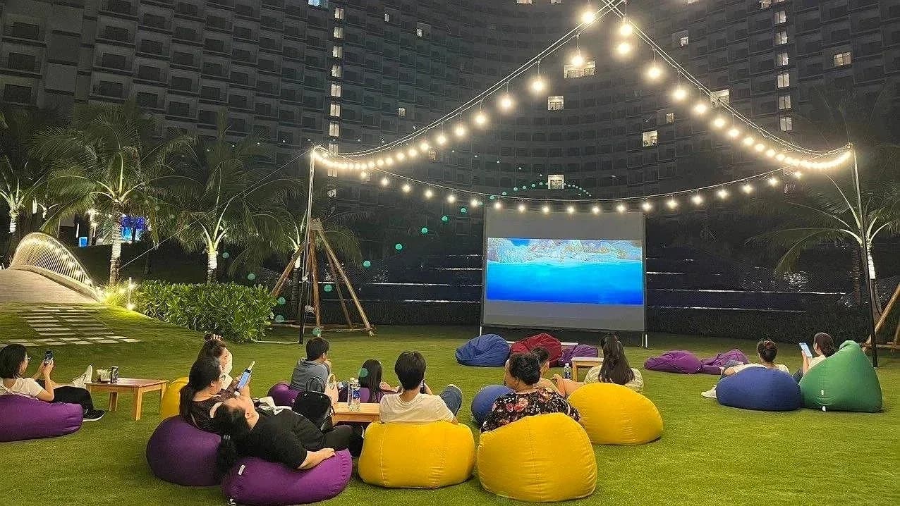 Đêm chiếu phim ngoài trời
