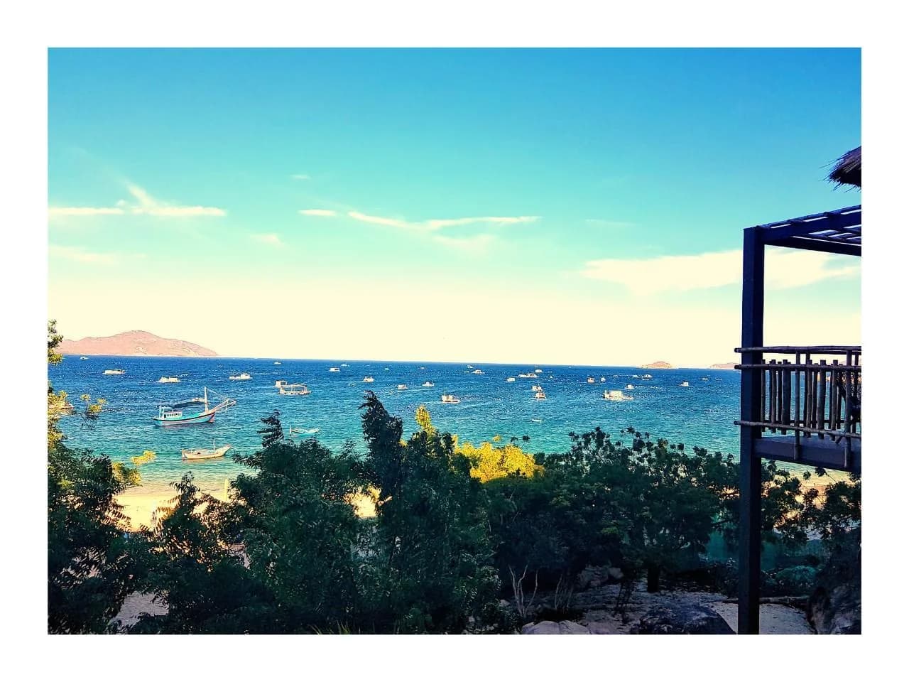 Tầm nhìn toàn cảnh vịnh Cam Ranh