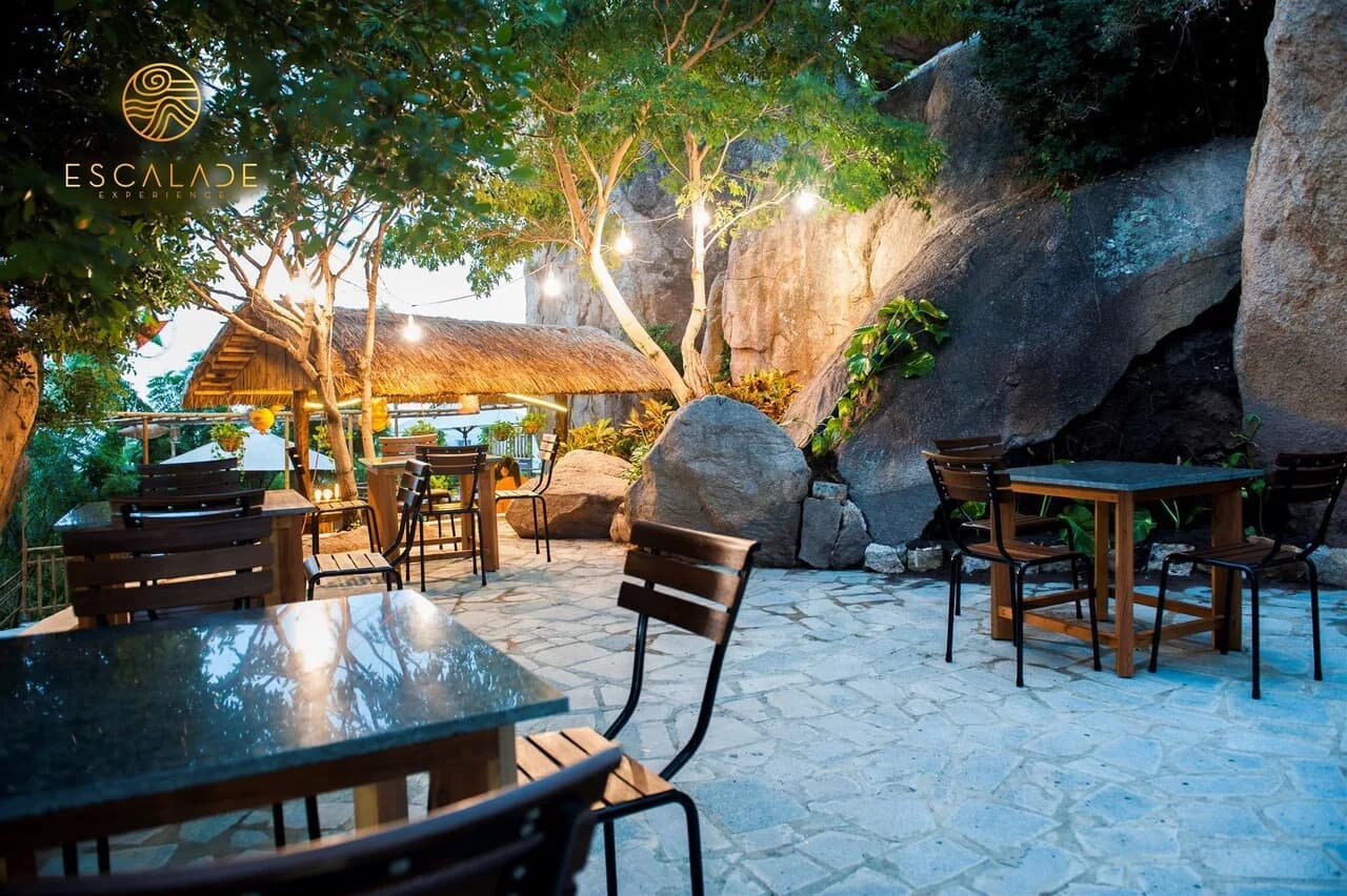 Nhà hàng hải sản Lobster Bay