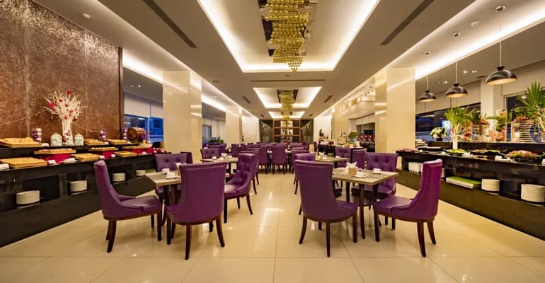 Nhà hàng buffet & ẩm thực đa dạng