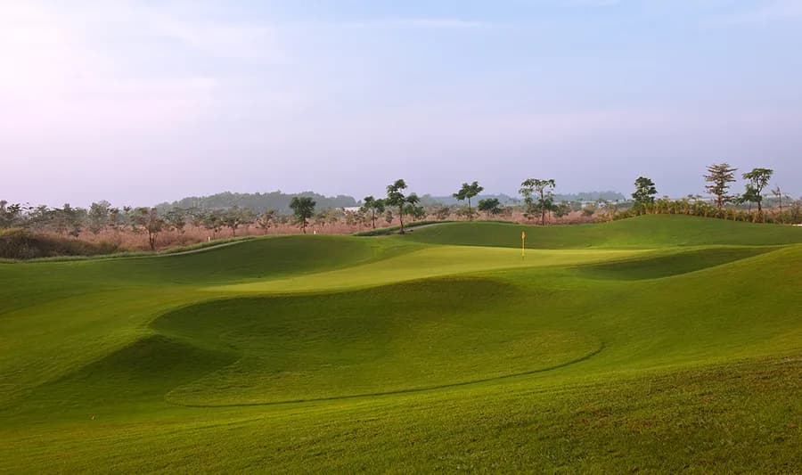 Sân golf 27 hố Luna – Sole – Stella
