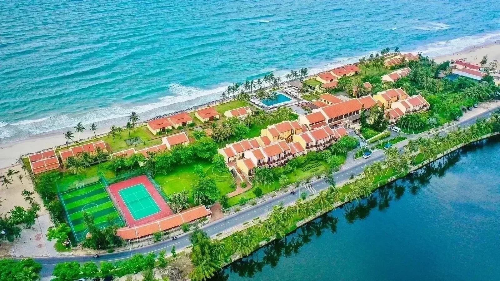 Victoria Hoi An Beach Resort & Spa 4