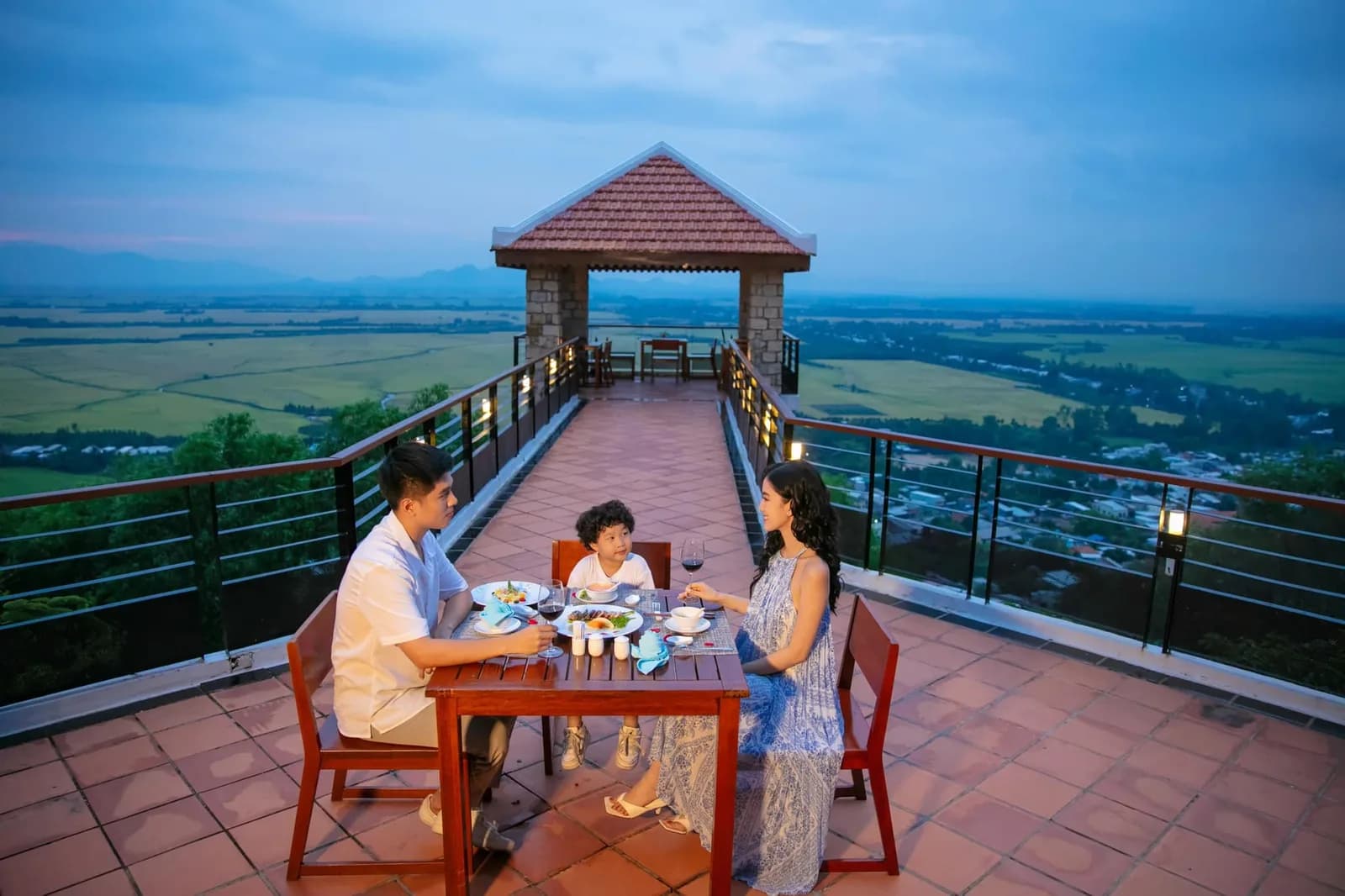 Combo gia đình 3N2Đ khám phá Châu Đốc