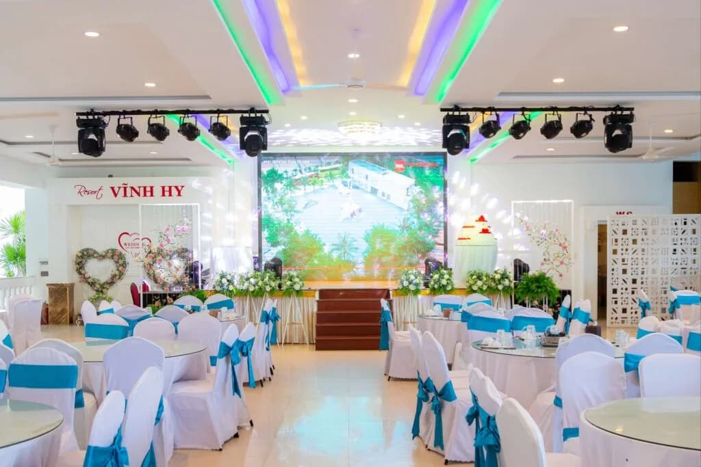 Nhà hàng & tiệc bên vịnh