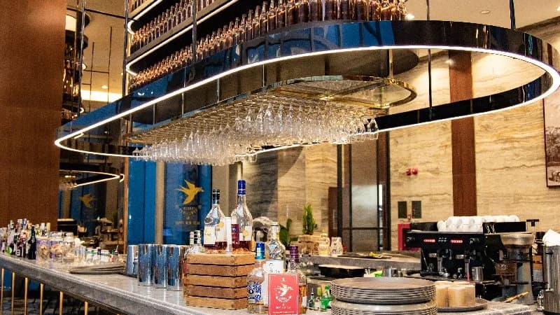 Bar & Lounge tầng 71
