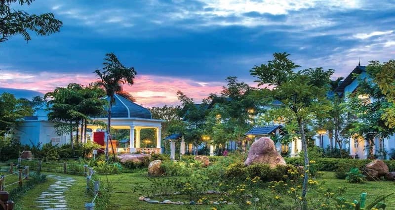Quần thể villa kiến trúc Pháp