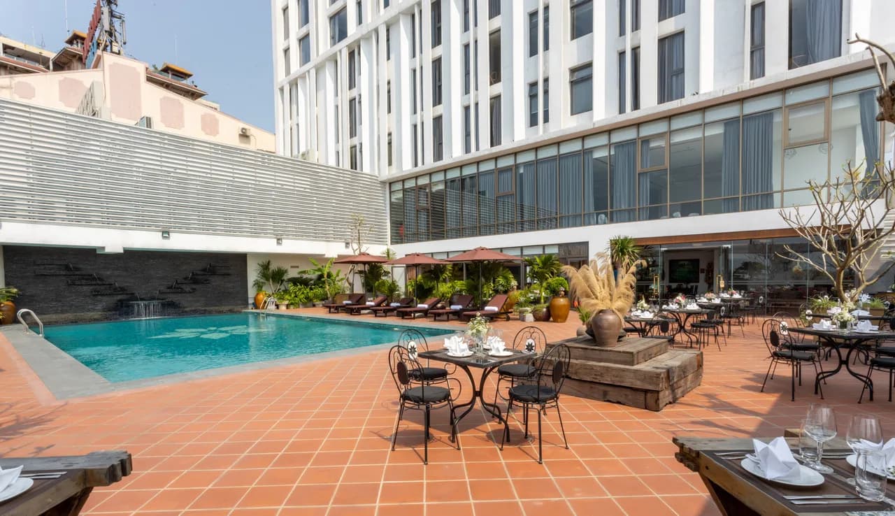 White Lotus Hotel Huế 5