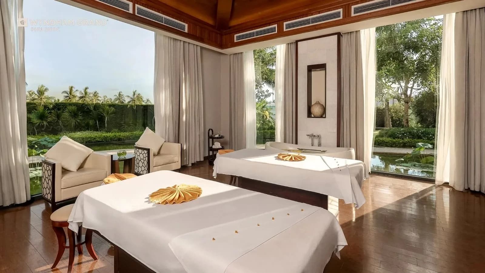 Naia Spa chuẩn 5 sao