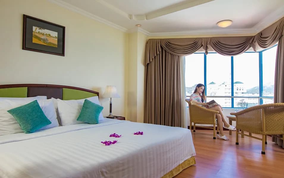 Phòng Senior Deluxe Hướng Biển