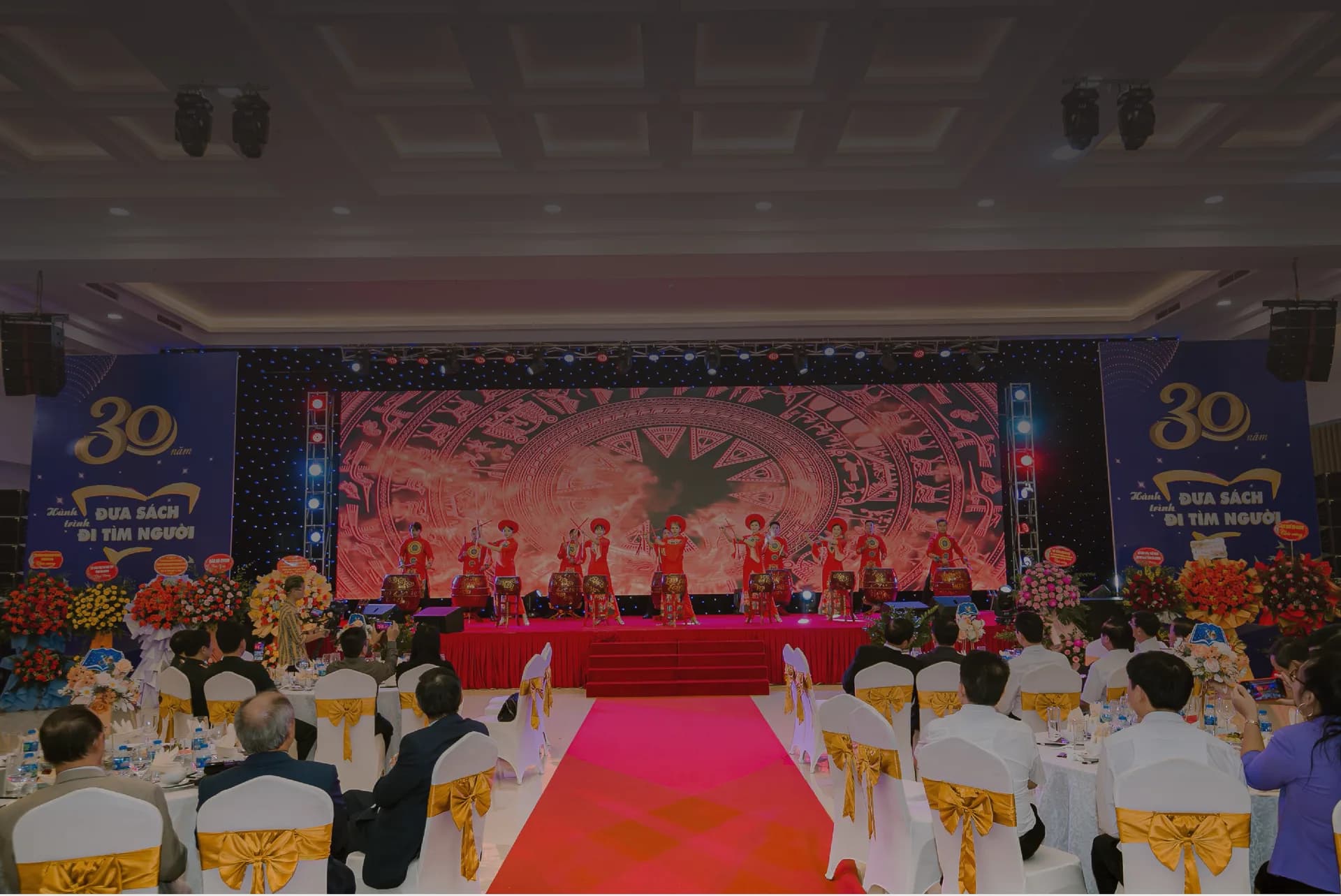 Trung tâm hội nghị & tiệc cưới