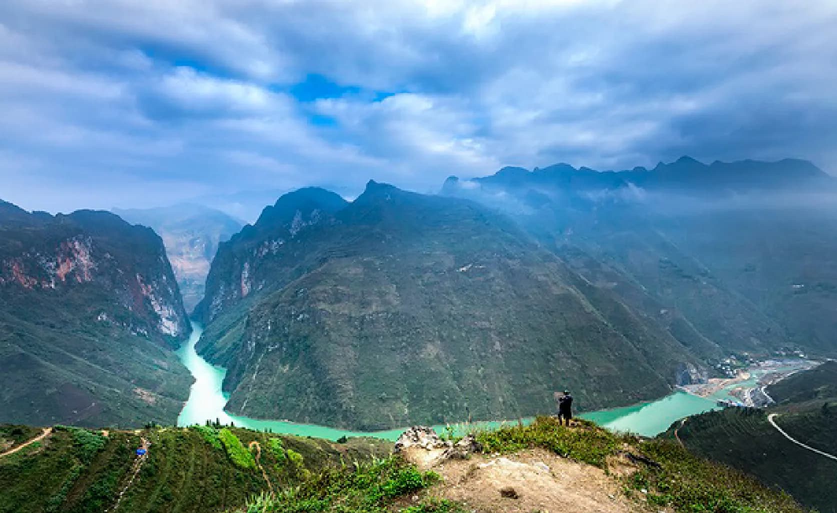 Bàn đạp chinh phục Cao nguyên đá